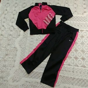 Girls Nike Zip up
